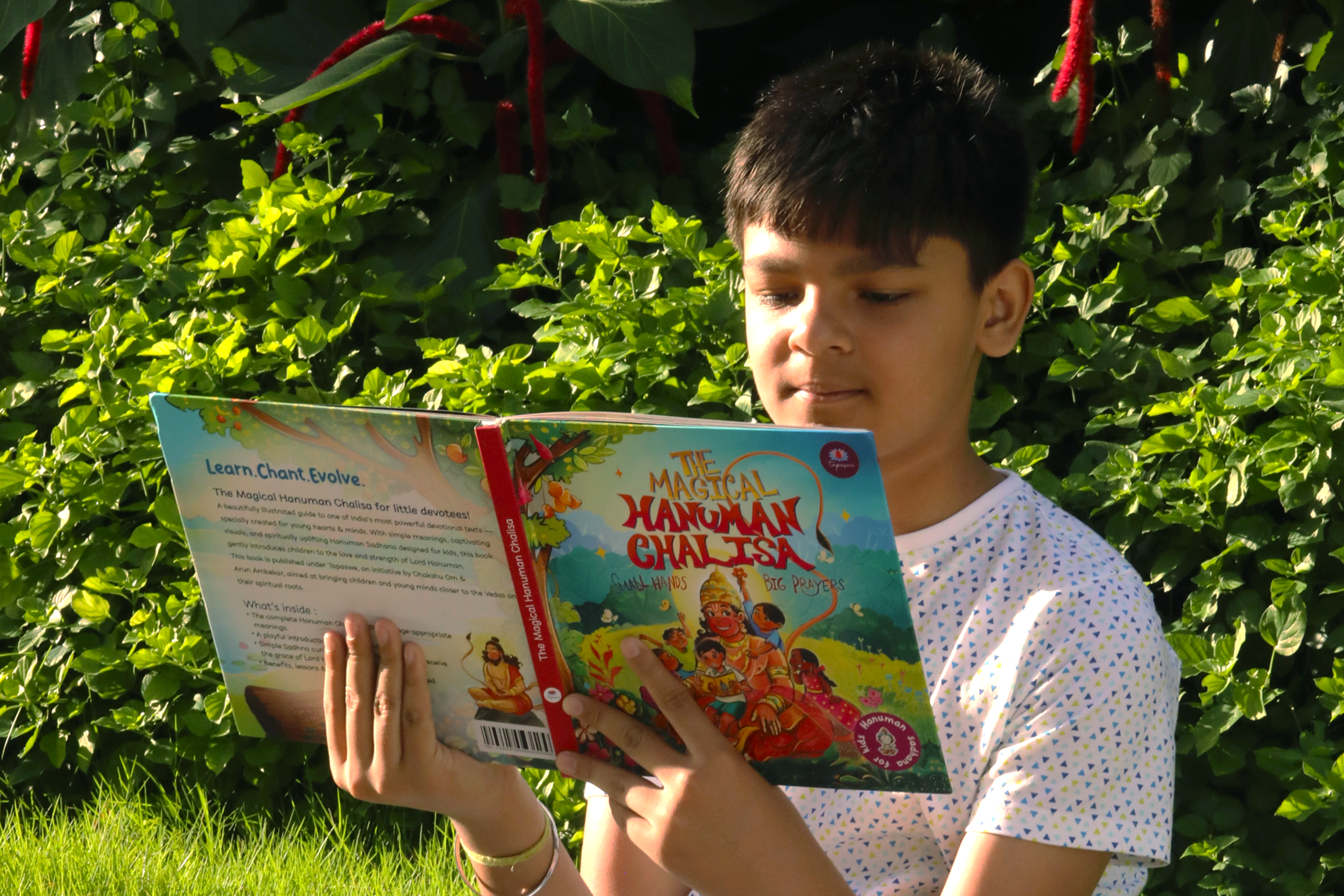 Older child reflecting on the Chalisa